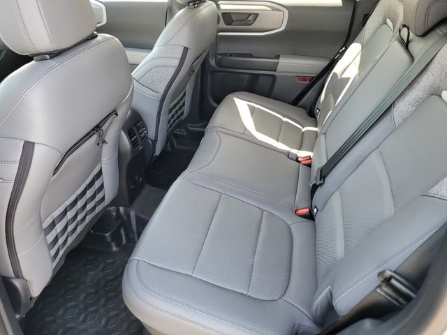 Used 2025 Desert Sand Ford Badlands® image 4