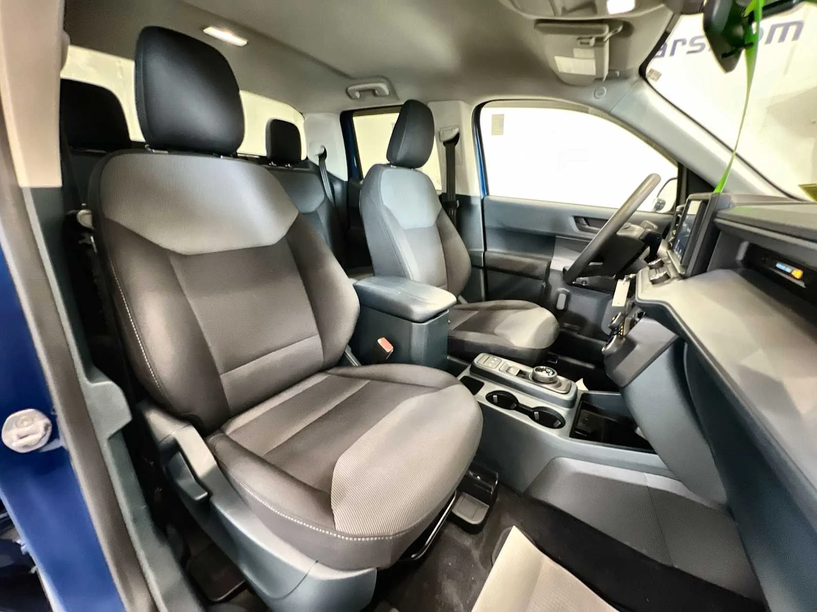 Used 2023 Atlas Blue Metallic Ford XL image 24