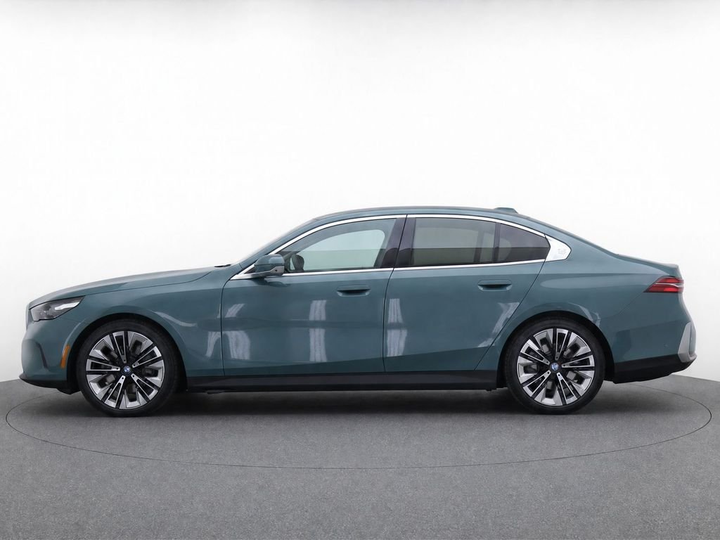 Certified Used 2026 Green Metallic BMW 530i image 6