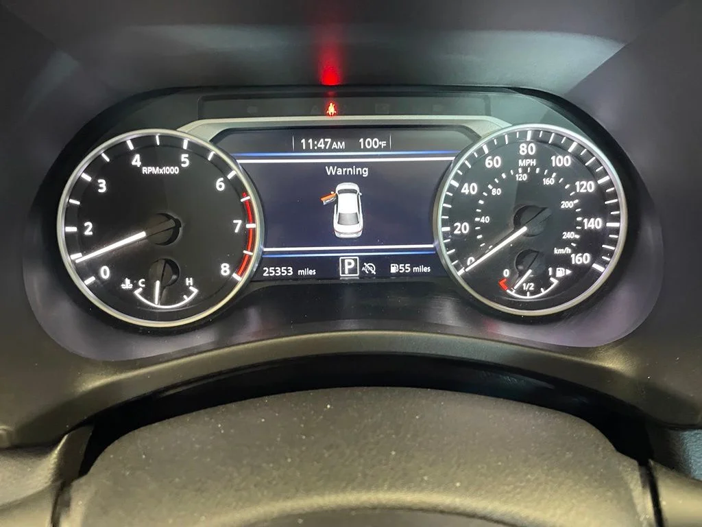 Used 2025 Gray Nissan SV image 7