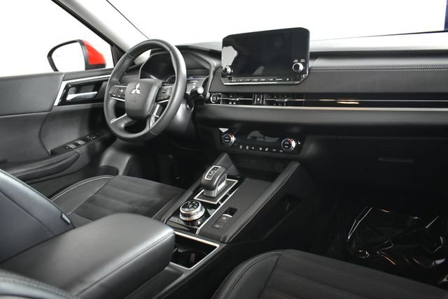 2024 Mitsubishi Outlander SE - Photo 20