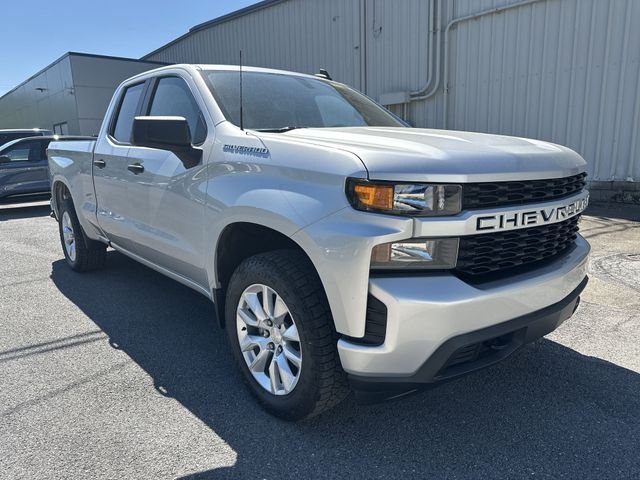 Used 2021 Silver Chevrolet Custom image 11