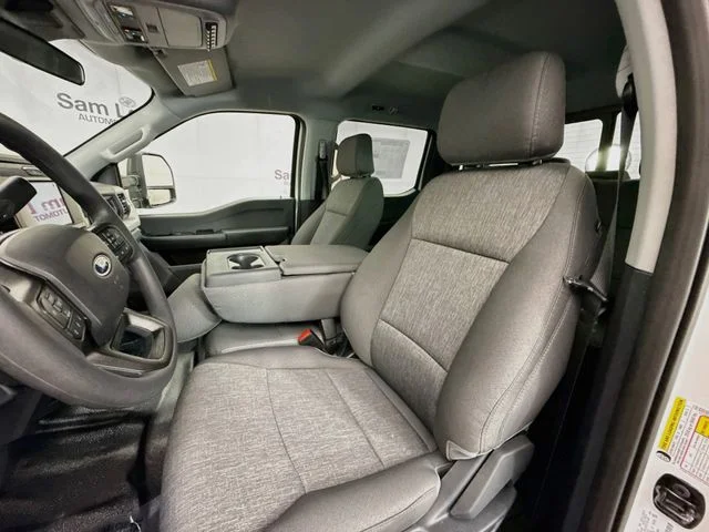 New 2026 Oxford White Ford F-350® XL image 19