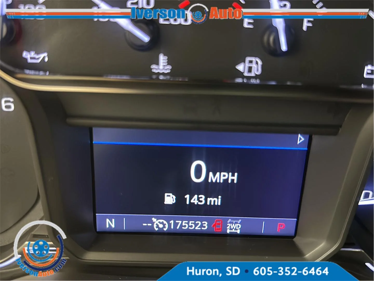 Used 2020 Cardinal Red GMC SLE image 16