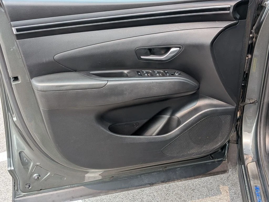 Used 2022 Gray Hyundai SEL image 12