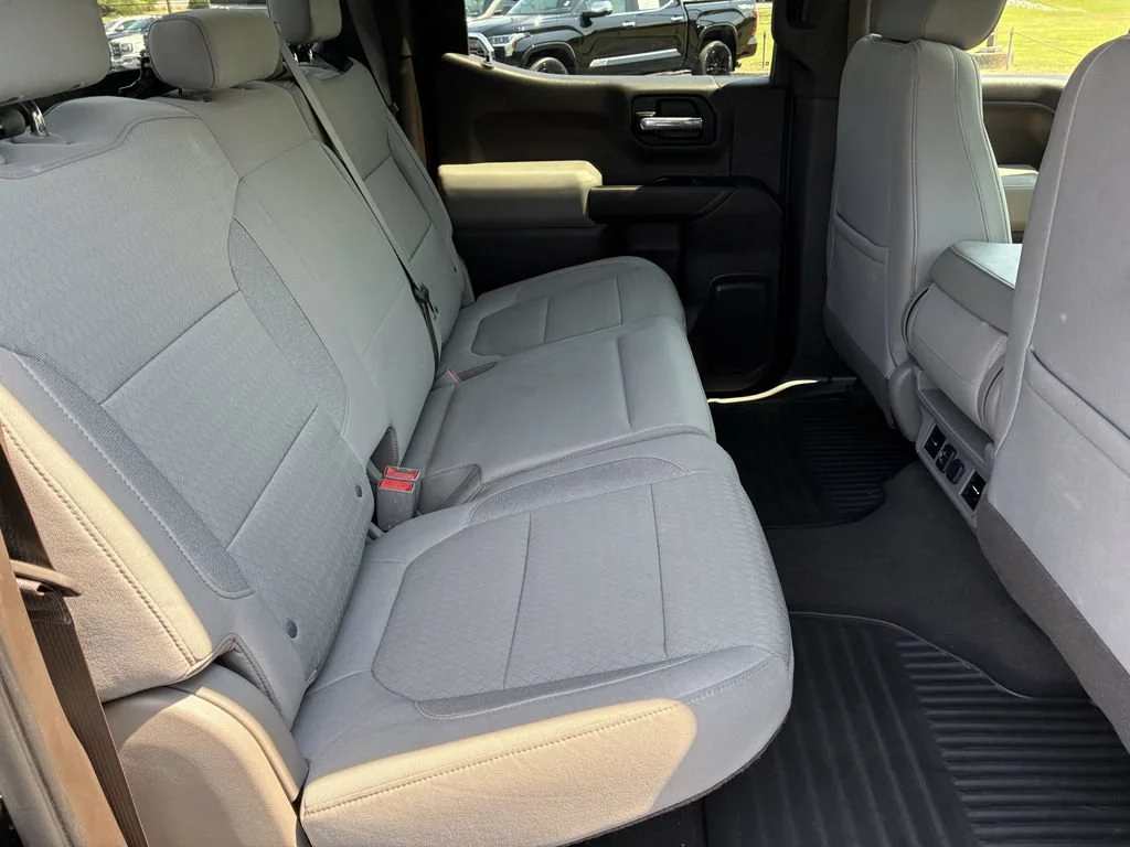 Used 2019 BLACK Chevrolet LT image 21