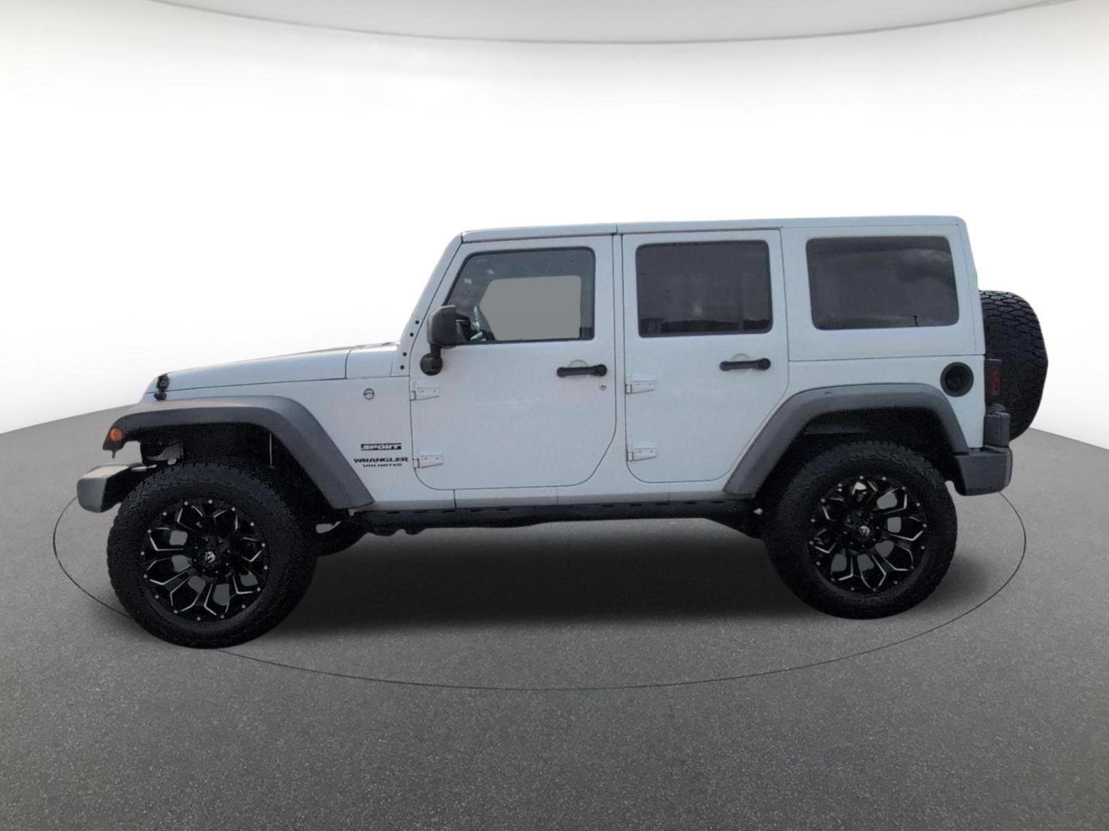 Used 2016 Bright White Clearcoat Jeep Sport image 5