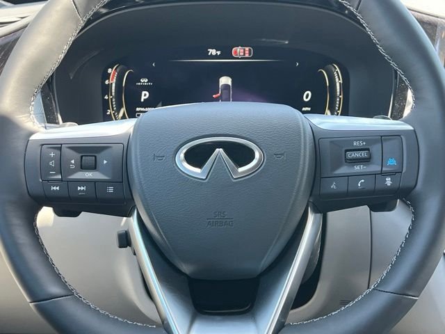 New 2027 2T RAD WHT INFINITI Autograph AWD image 14