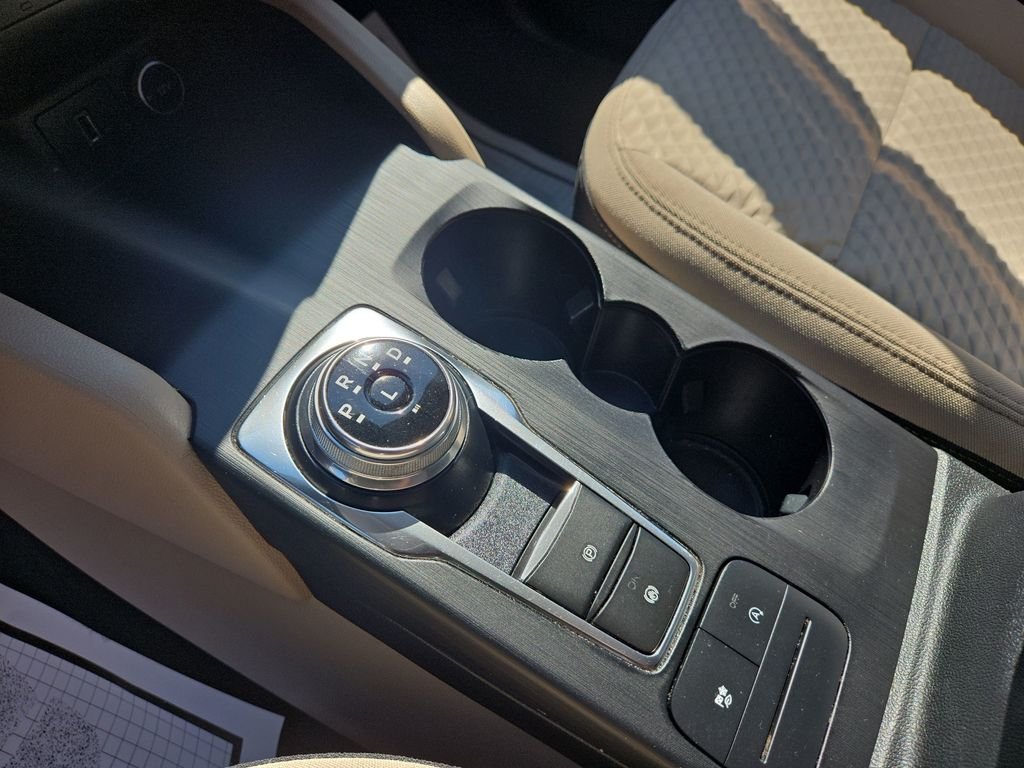 Used 2020 Magnetic Ford SE image 24