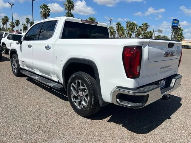 Used 2023 SUMMIT WHITE GMC SLT image 5