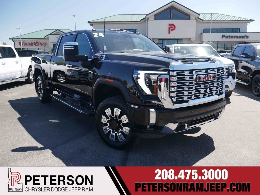 2024 GMC Sierra Denali 4WD Crew Cab Standard Box SRW's photo