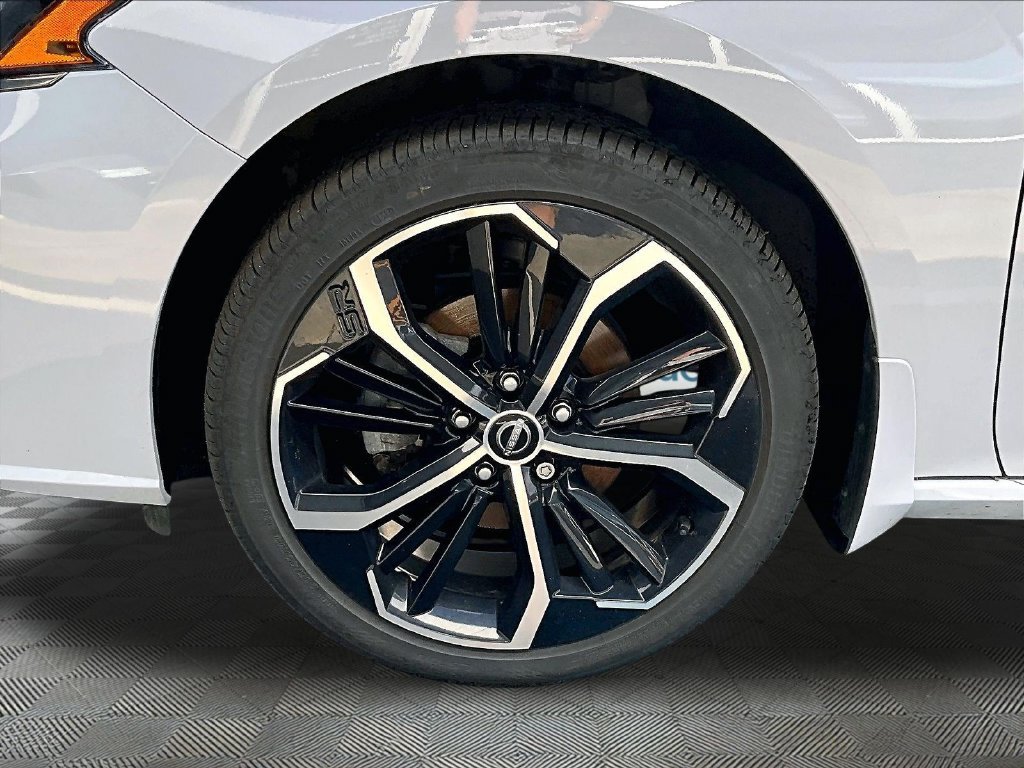 Used 2024 Gray Nissan 2.5 SR image 28