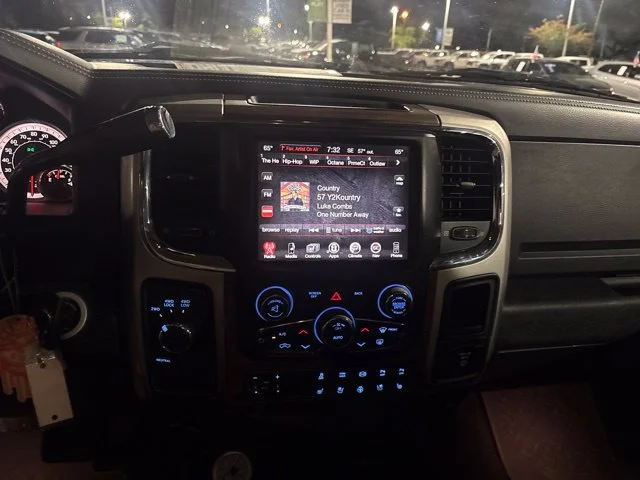 Used 2017 Bright White Clearcoat Ram Laramie image 17
