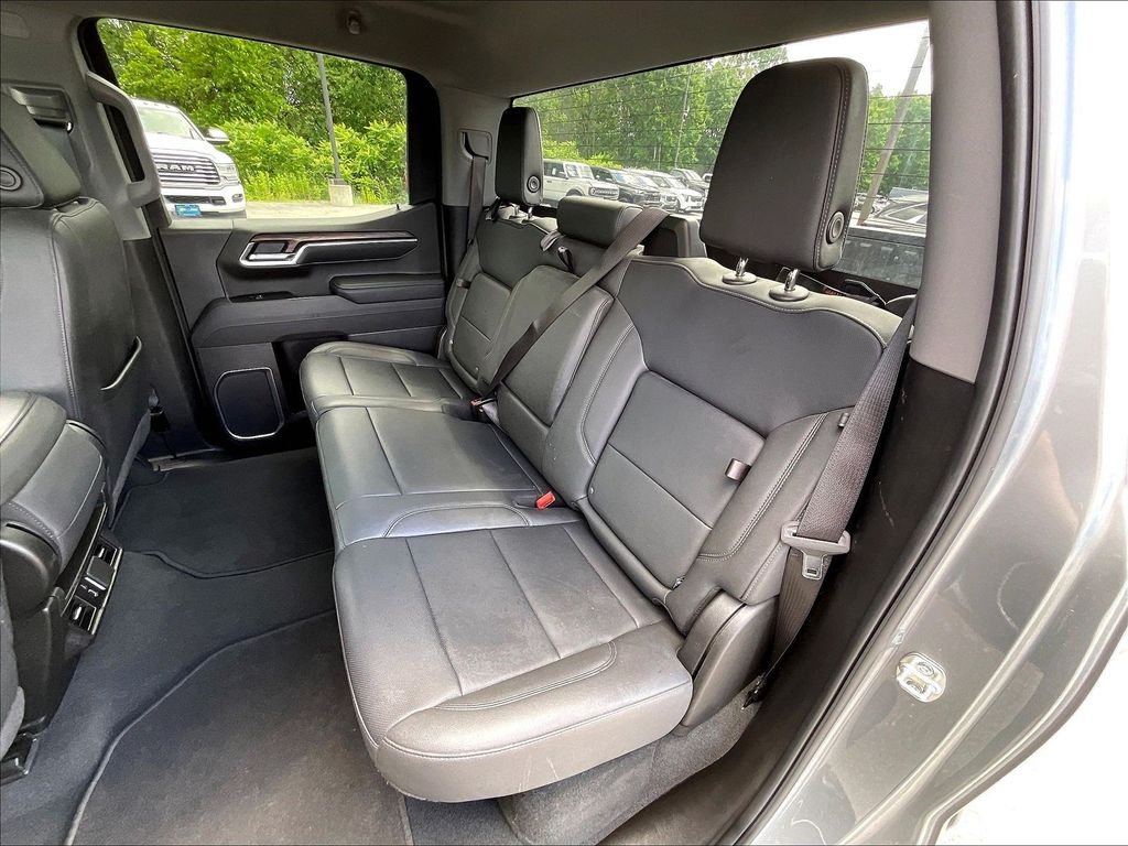 Used 2025 Sterling Metallic GMC SLT image 14