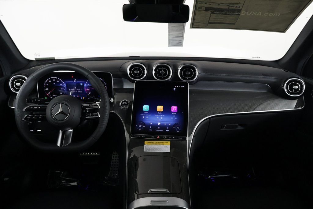 New 2026 Graphite Grey Metallic Mercedes-Benz GLC 300 image 4