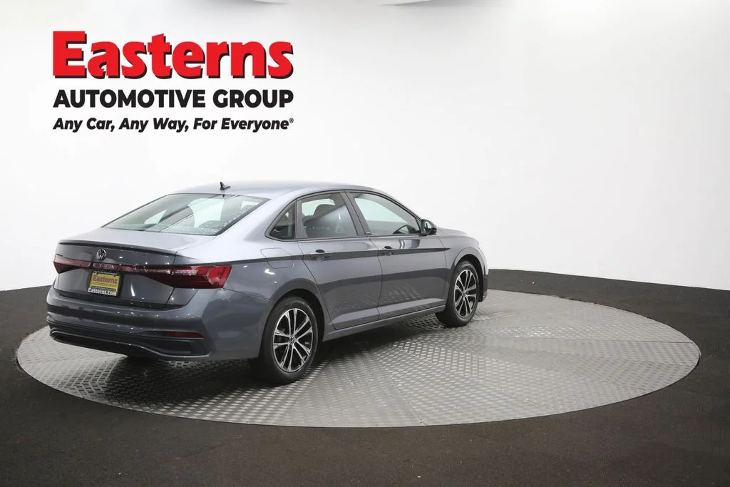 Used 2025 Gray Volkswagen 1.5T Sport image 40