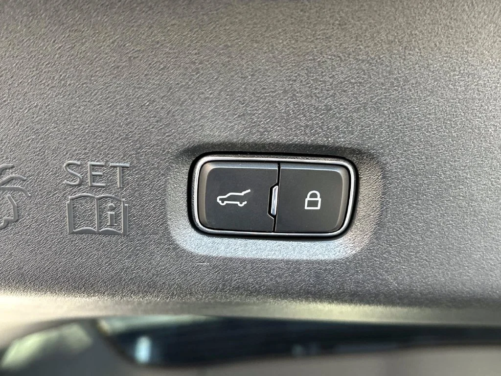 Used 2027 Black Metallic Ford Tremor image 12