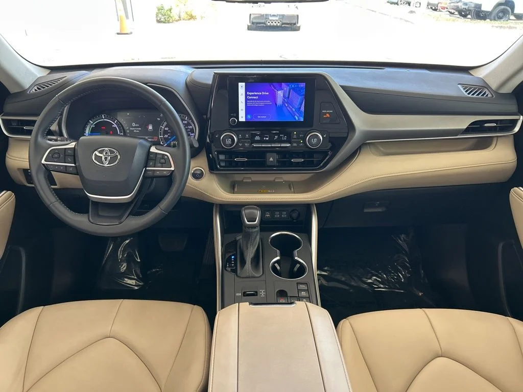 Used 2024 Beige Toyota XLE image 34
