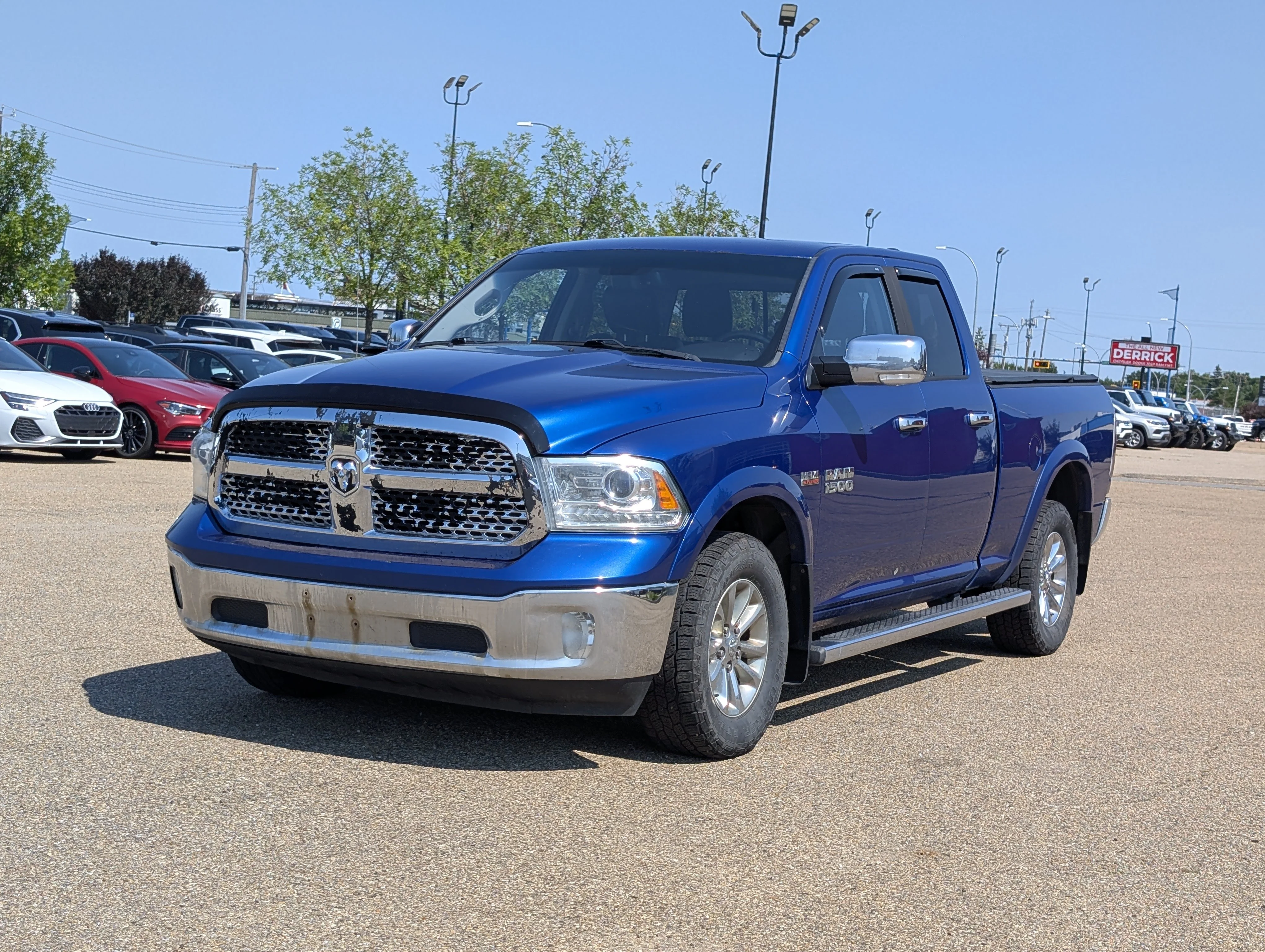 Used 2016 Blue Streak Pearl Ram Laramie image 2