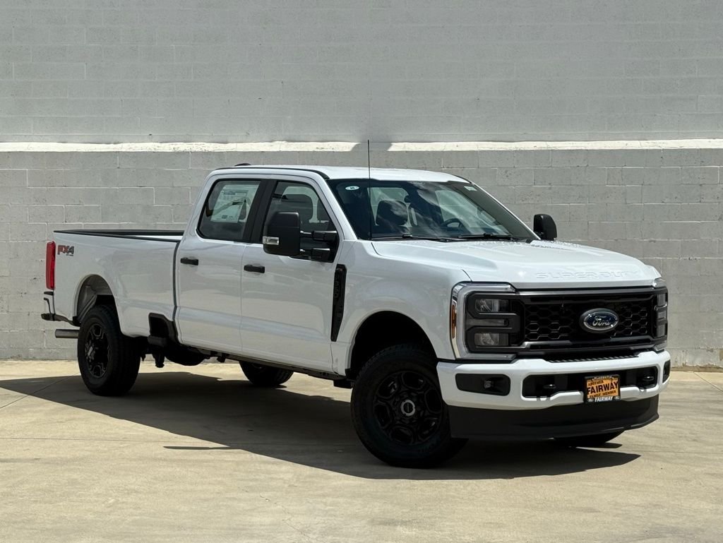 2026 Ford F-350 XL 4x4 Crew Cab 8' Box SRW's photo