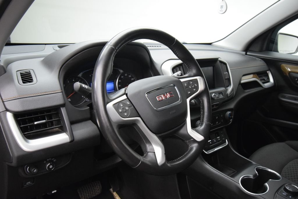 Used 2020 Gray GMC SLE image 11