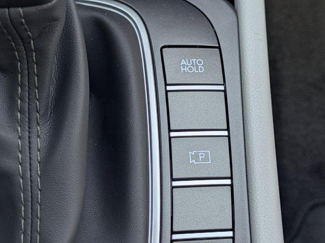 New 2026 Black Hyundai SE FWD image 21