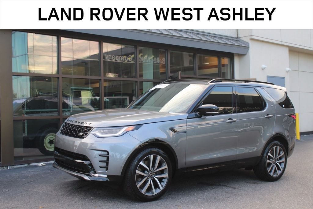 Used 2025  Land Rover Dynamic SE image 1