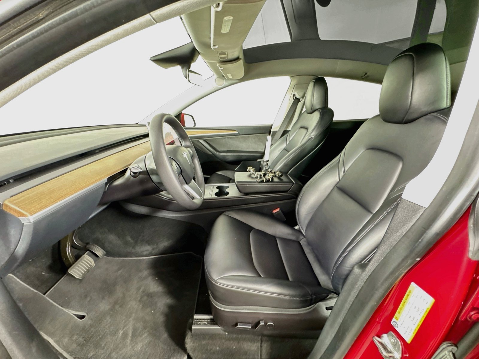 Used 2023 Red Tesla Long Range image 18