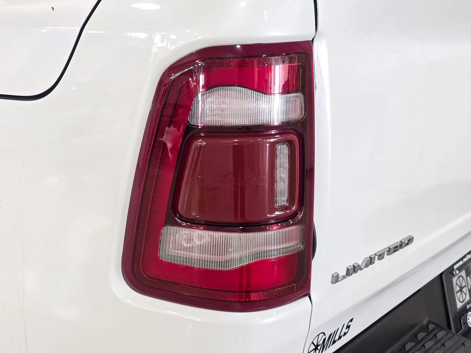 2023 RAM Ram 1500 Pickup Limited - Photo 15