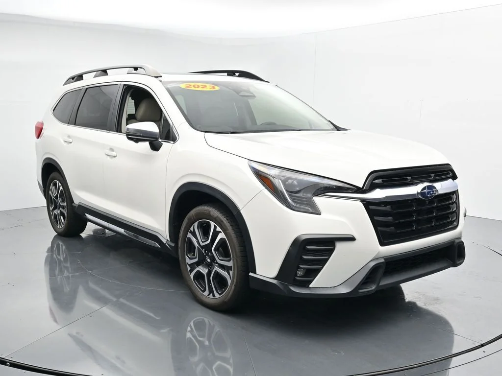 Used 2023 White Subaru Limited image 2