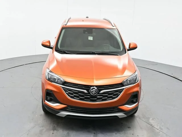 Used 2023 SUNSET GLOW METALLIC Buick Select image 34