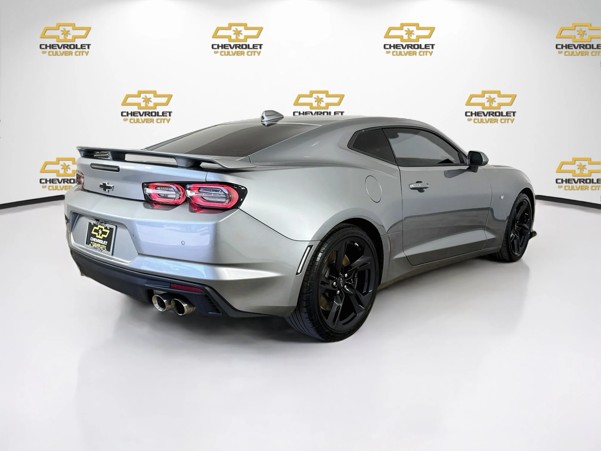 Used 2024 Sharkskin Metallic Chevrolet 2SS image 8