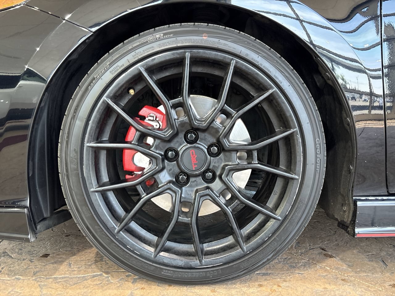 Used 2020 Midnight Black Metallic Toyota XSE V6 image 10
