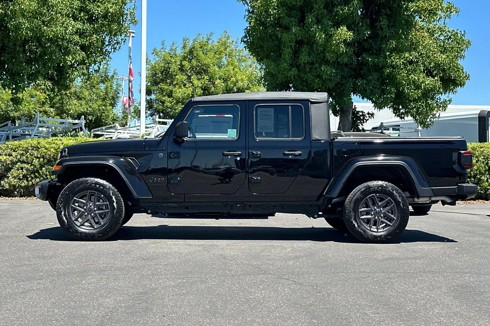 Used 2025 Black Clearcoat Jeep Sport S image 7
