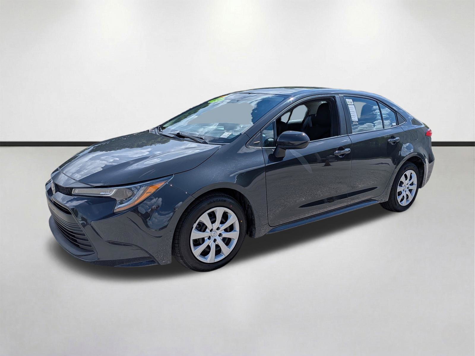 Used 2024 Underground Toyota LE image 8