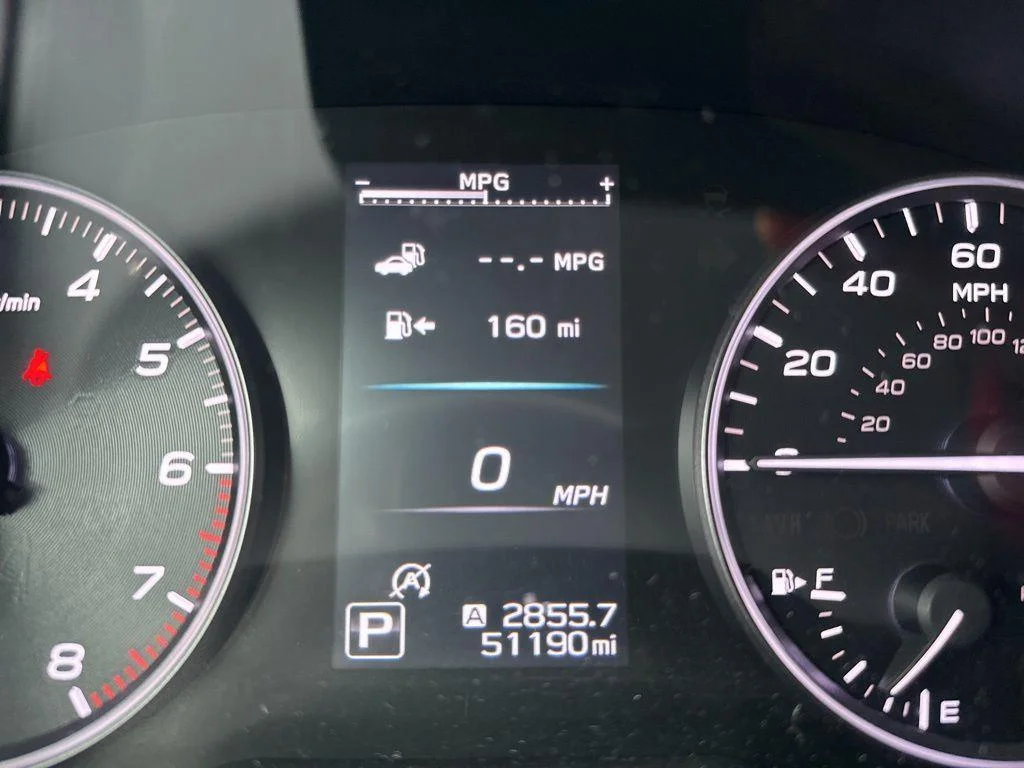 Used 2021 Crystal White Pearl Subaru Limited image 11