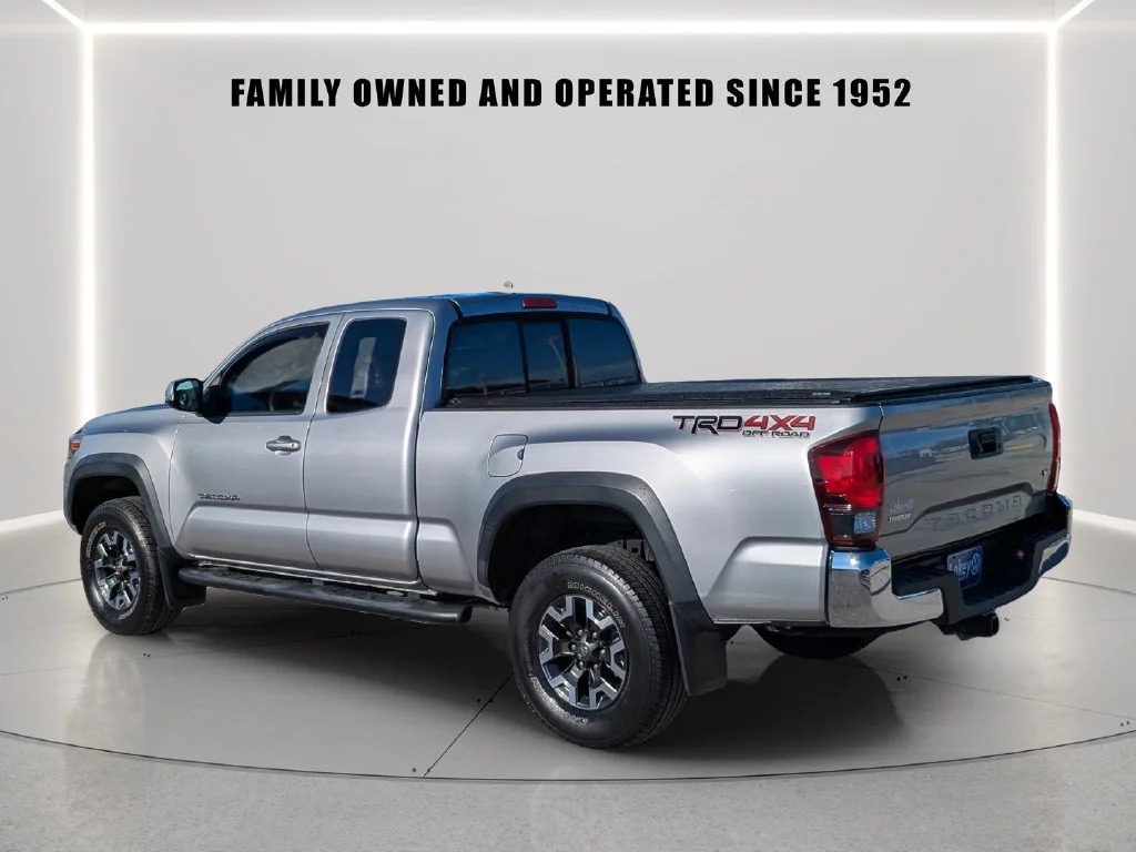 Used 2018 Silver Toyota TRD Off-Road image 4