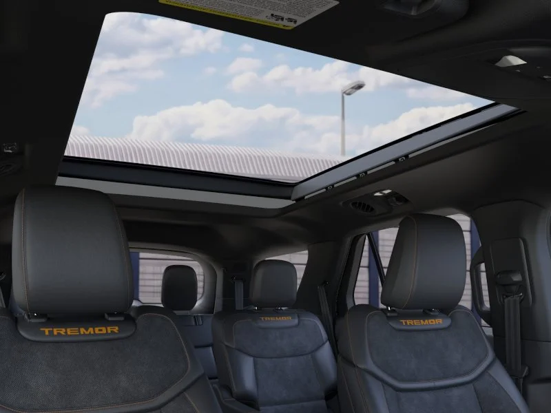 New 2026 Star White Metallic Tri-Coat Ford Tremor® image 22