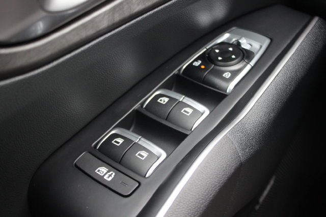 Used 2026 White Kia X-Line EX image 19