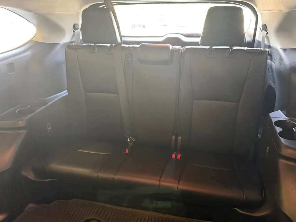 Used 2023 Beige Toyota XLE image 27