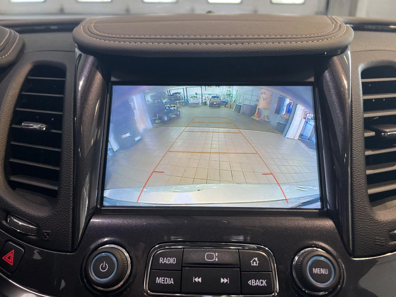Used 2018 SILVER ICE METALLIC Chevrolet LT image 25
