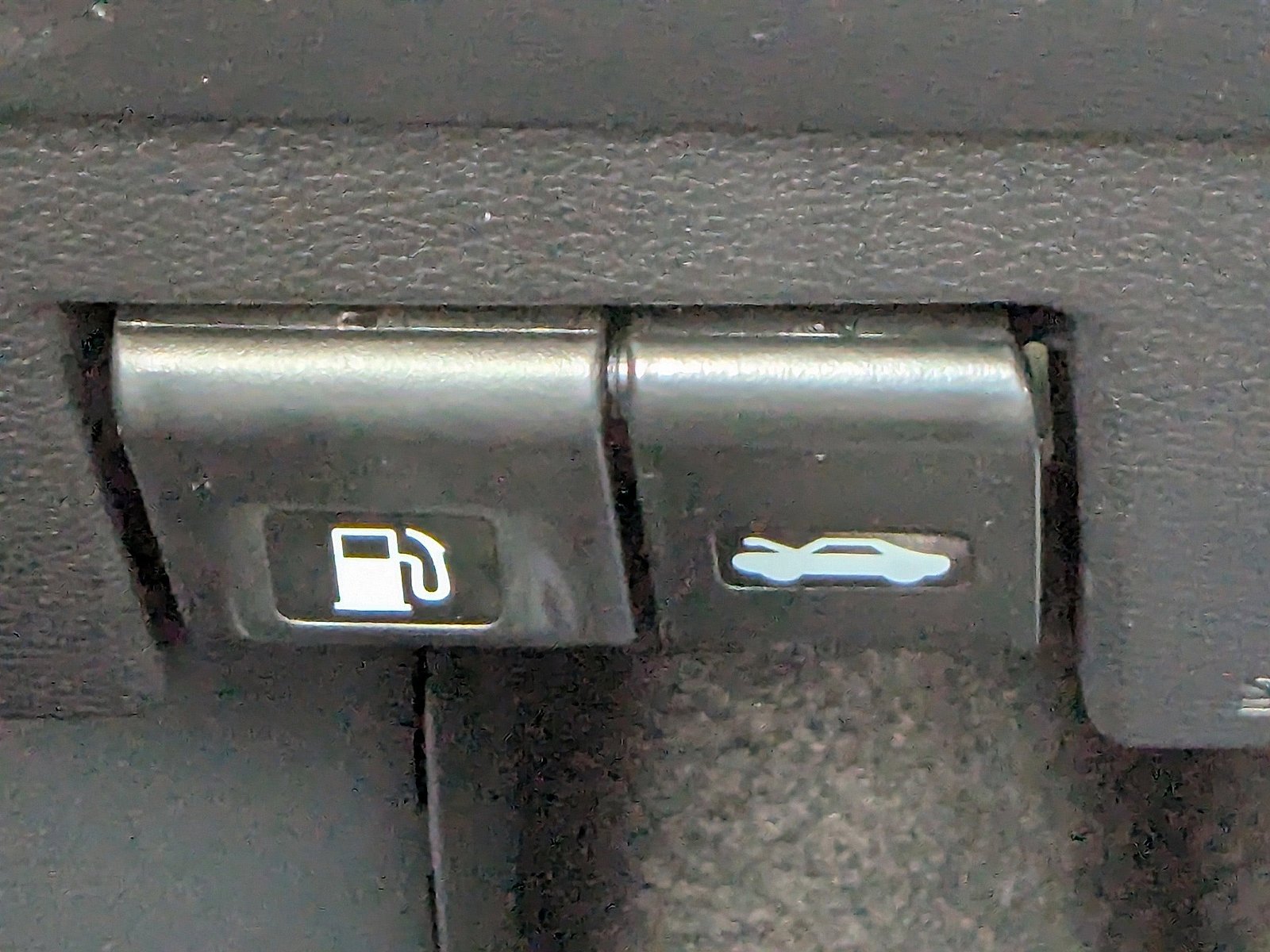 2025 Nissan Versa Sedan SV - Photo 20