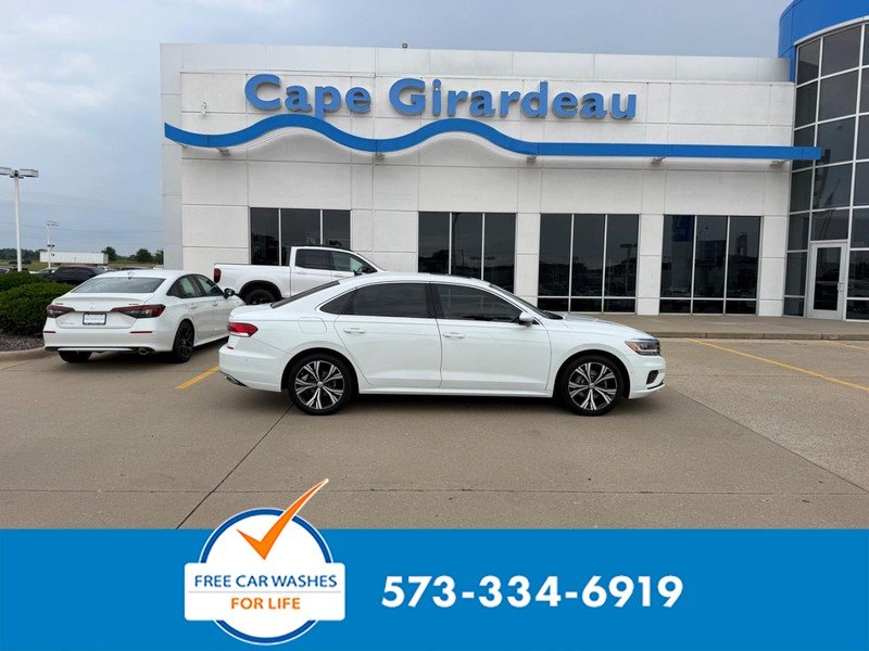 2020 Volkswagen Passat 2.0T SEL Auto's photo