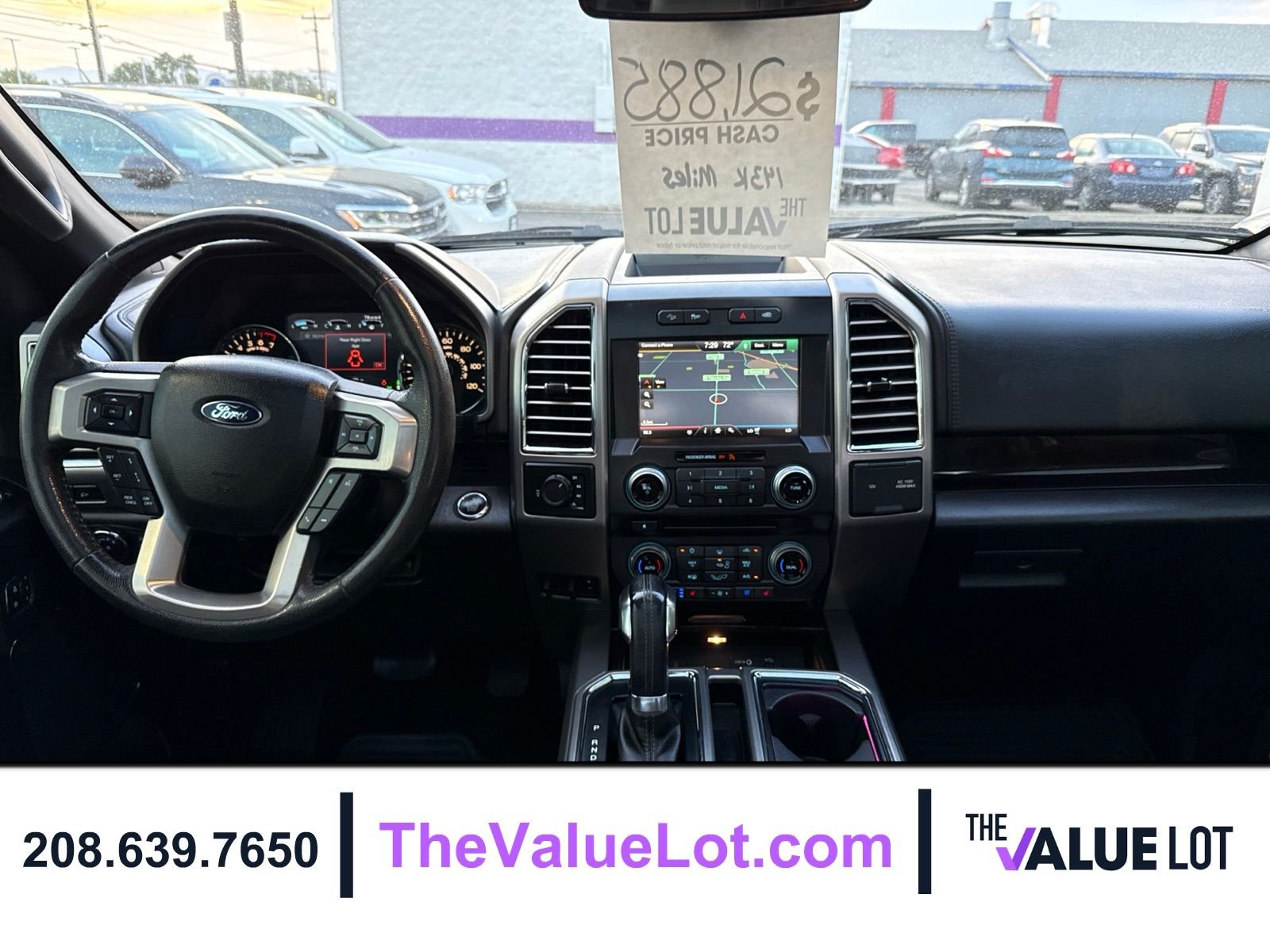 Used 2015  Ford Platinum image 16
