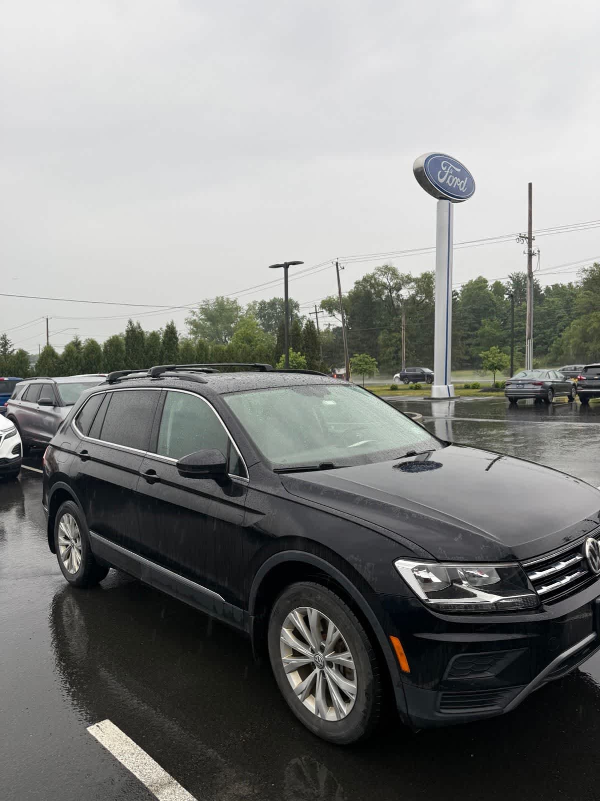 Used 2018  Volkswagen SE image 6