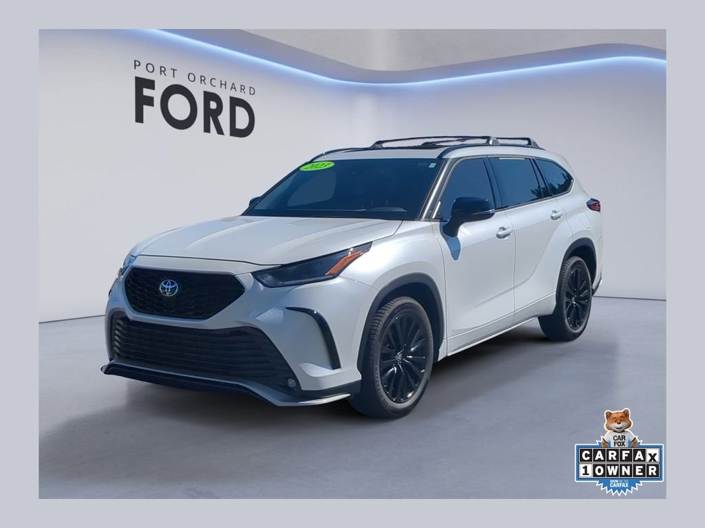 Used 2023 Pearl Toyota XSE image 1
