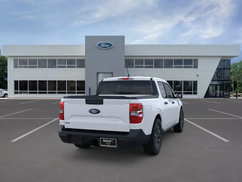 New 2026 Oxford White Ford XLT image 8