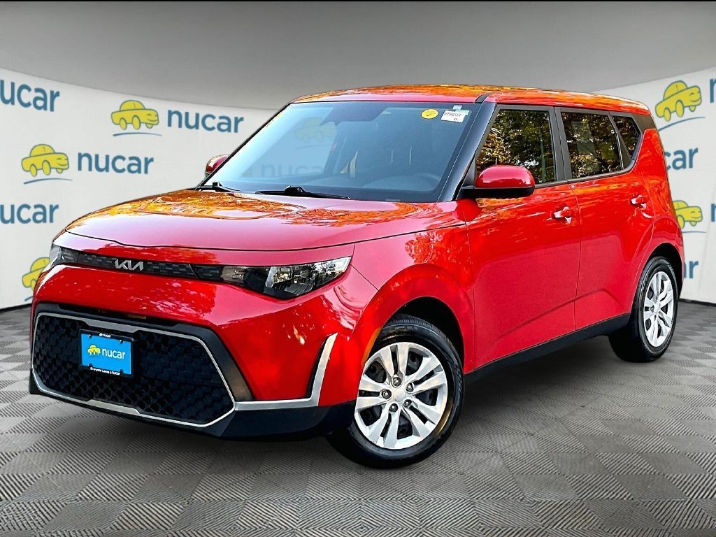 Used 2023 Red Kia LX image 3