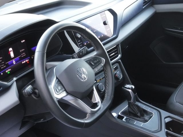 Used 2022 Black Volkswagen 1.5T SE image 11