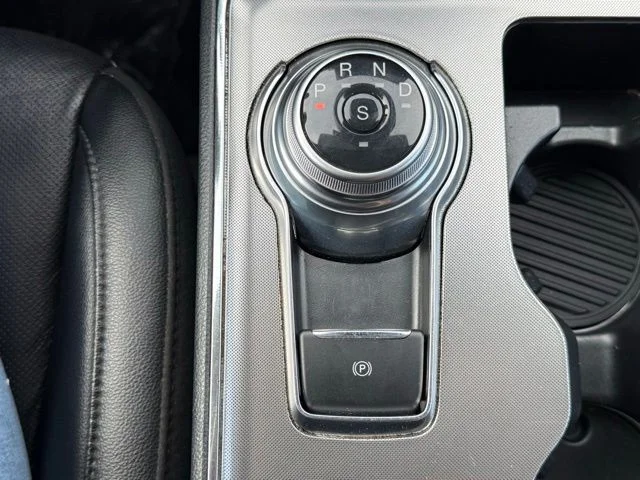 Used 2022 Silver Ford Titanium image 29